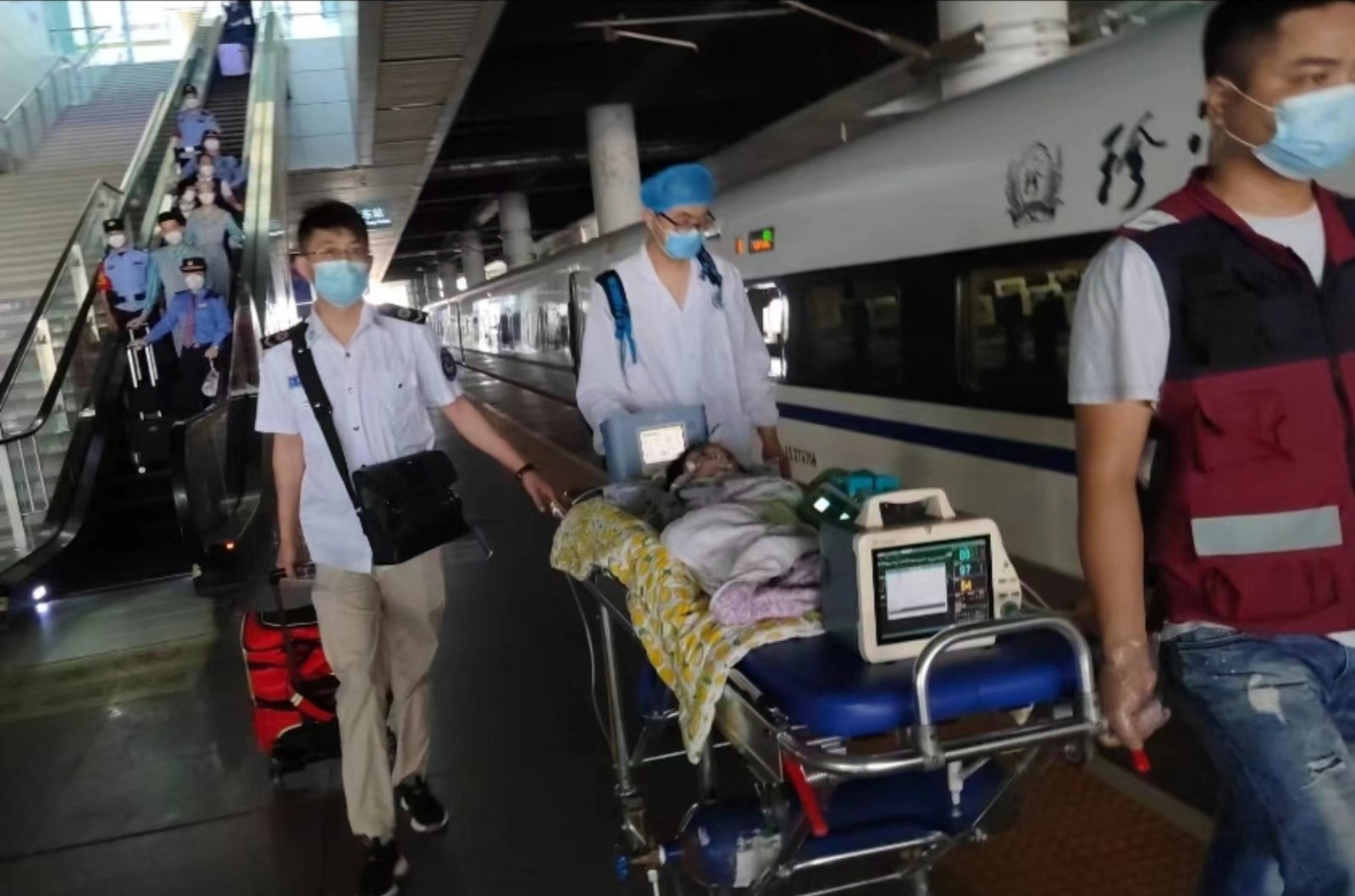 民勤县高铁转运公司